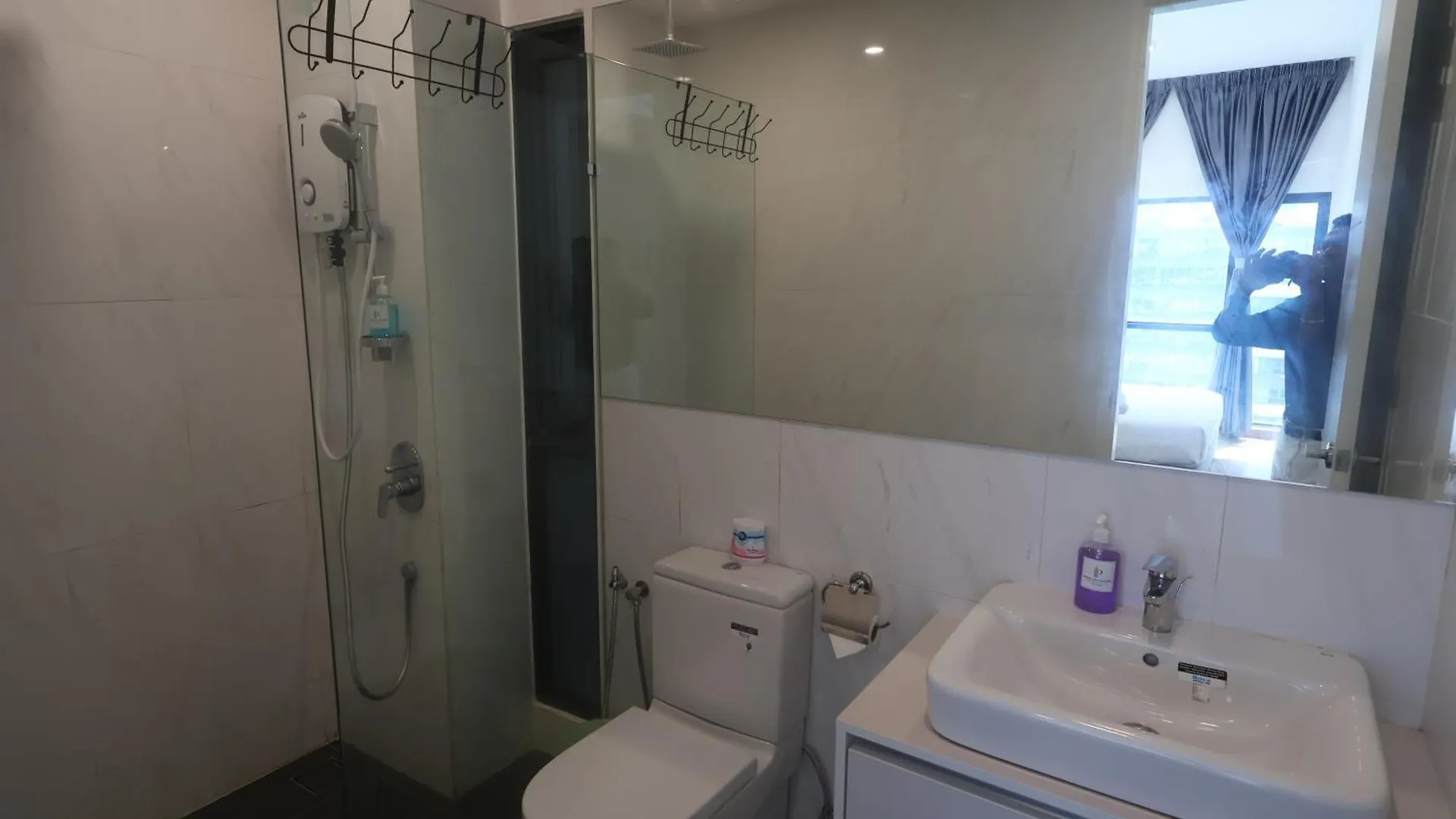 Reizz Residence By Tr Suites クアラルンプール 0*,