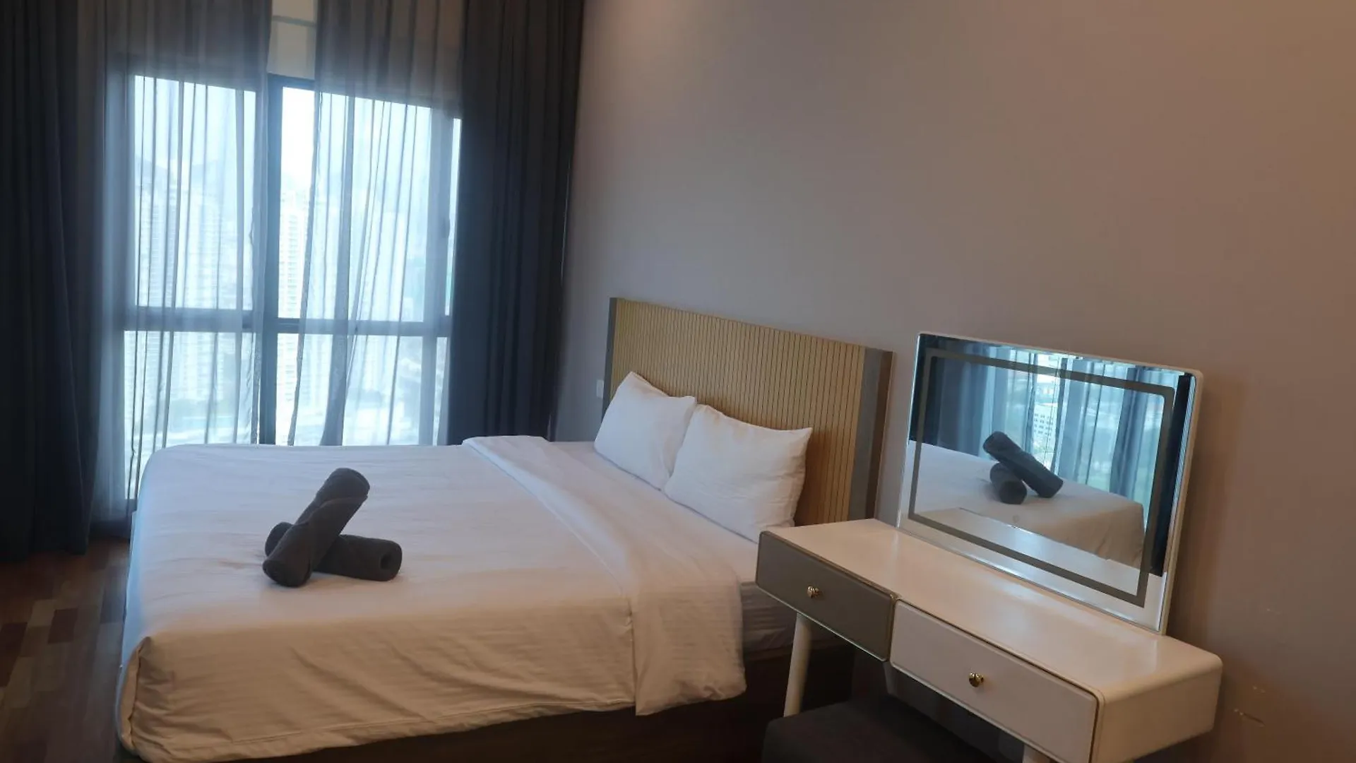 Reizz Residence By Tr Suites クアラルンプール アパート
